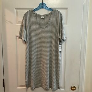NWT ~ Woman’s Soma Sleep Shirt Sz. L